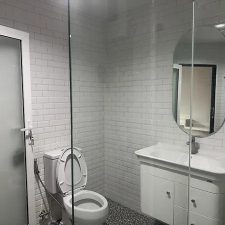 Luck Hotel Huai Khwang Mrt Ratchada