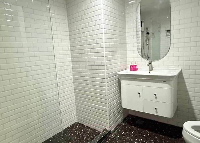 Hotel Luck Huai Khwang Mrt Ratchada Bangkok