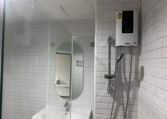 Hotel Luck Huai Khwang Mrt Ratchada Bangkok